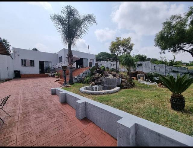 4 BEDROOM HOUSE FOR SALE IN ALBERTON NORTH